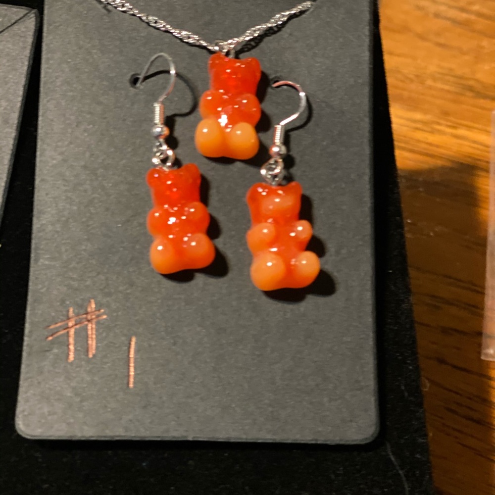 Gummy bear earrings set